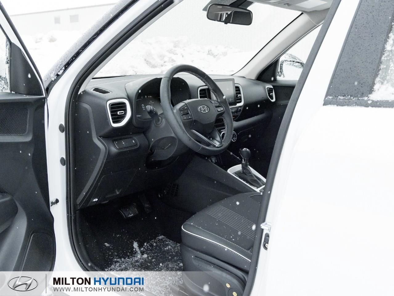 2026 Hyundai Venue Ultimate w/Black Interior 4dr Front-Wheel Drive Photo