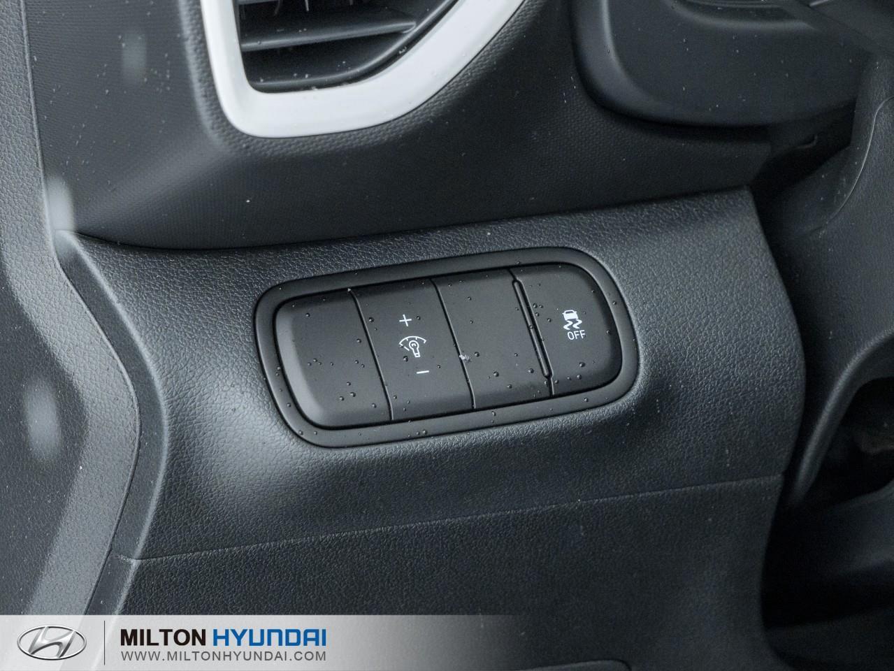 2026 Hyundai Venue Ultimate w/Black Interior 4dr Front-Wheel Drive Photo