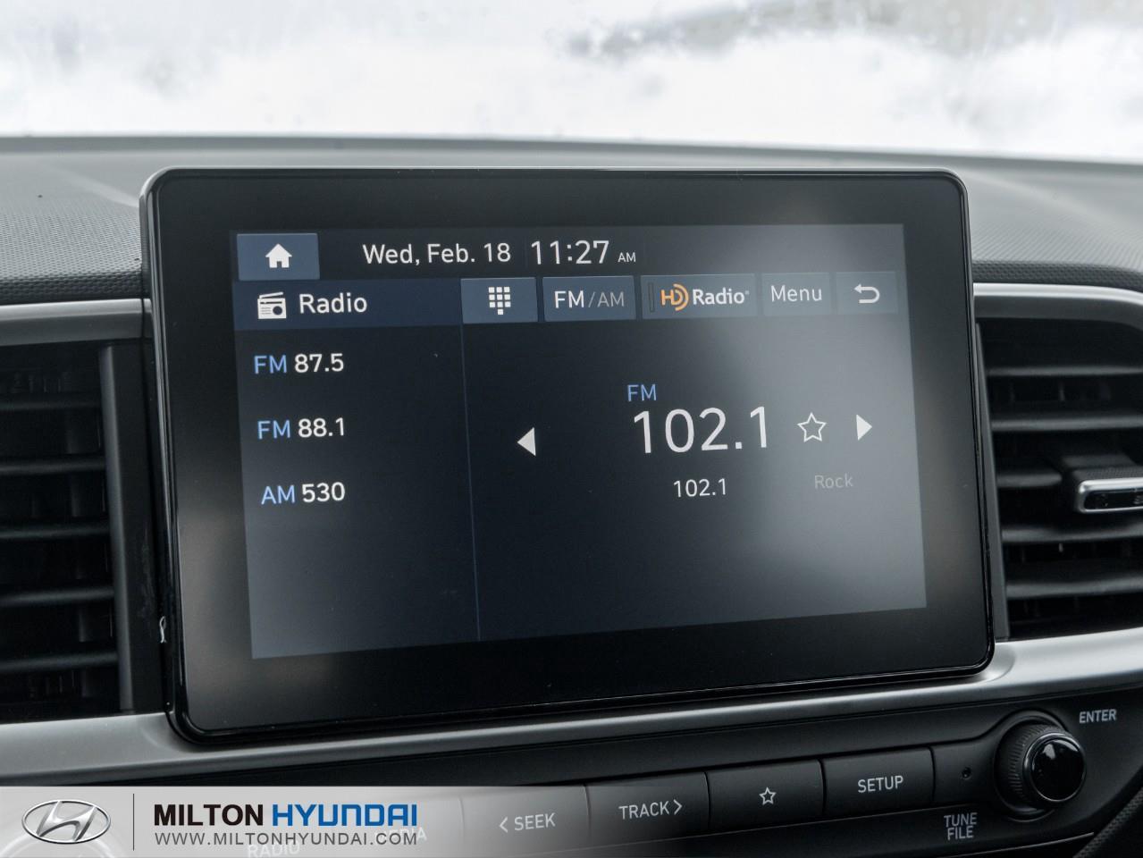 2026 Hyundai Venue Essential w/Two-Tone 4dr Front-Wheel Drive Photo