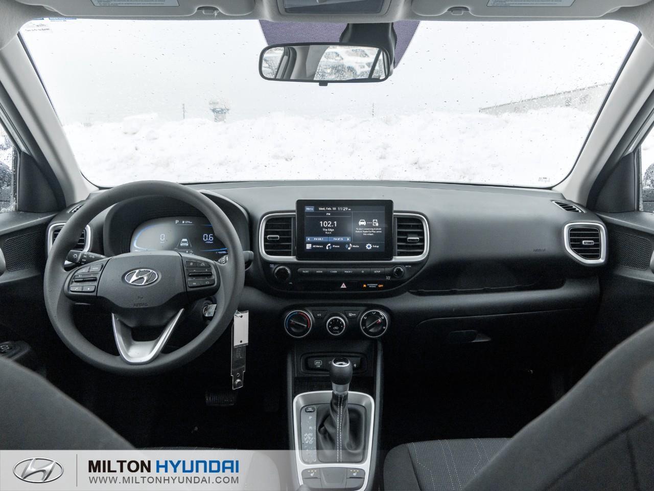 2026 Hyundai Venue Essential w/Two-Tone 4dr Front-Wheel Drive Photo