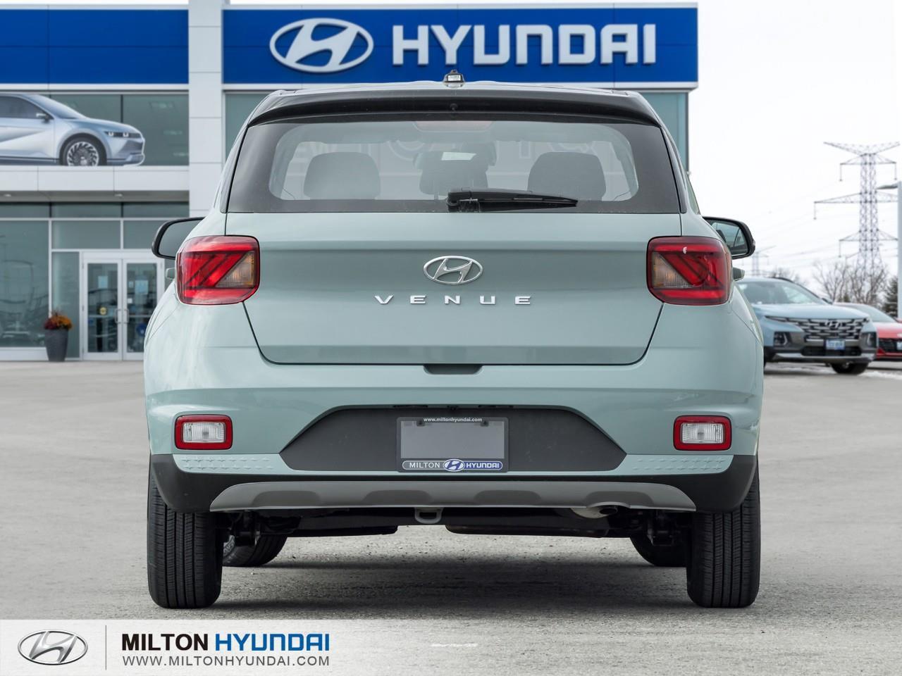 2026 Hyundai Venue Essential w/Two-Tone 4dr Front-Wheel Drive Photo