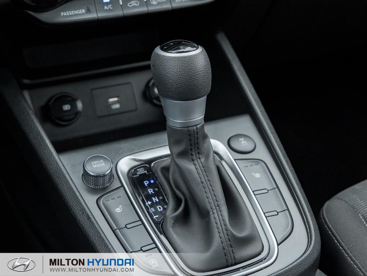 2023 Hyundai KONA 2.0L Essential 4dr All-Wheel Drive Photo