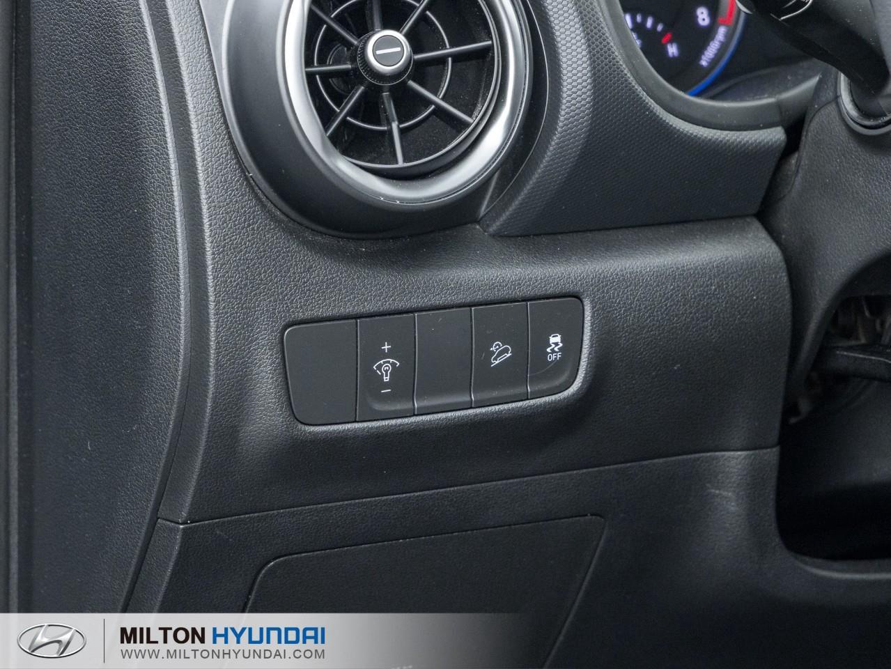 2023 Hyundai KONA 2.0L Essential 4dr All-Wheel Drive Photo