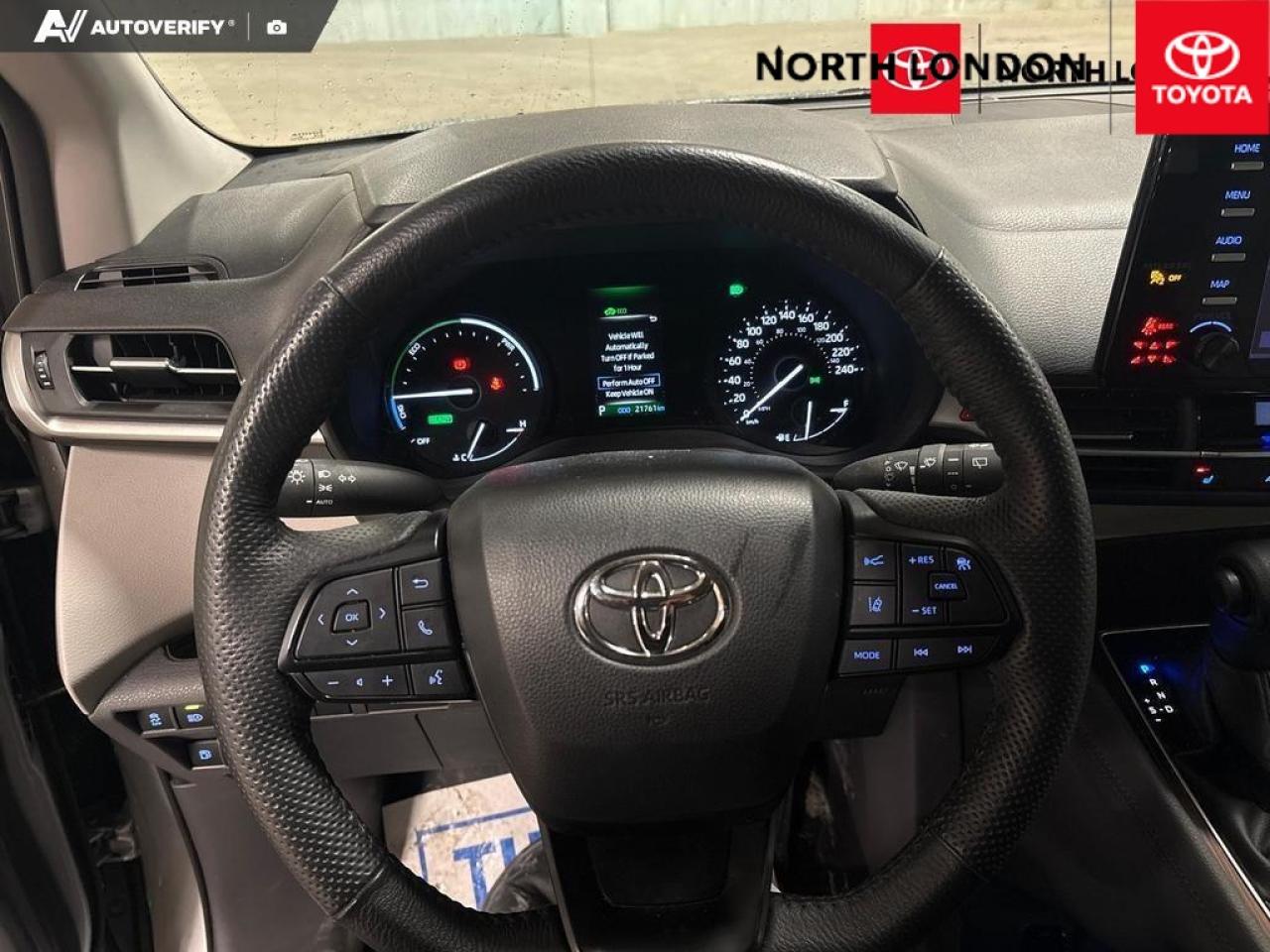 2023 Toyota Sienna  Photo