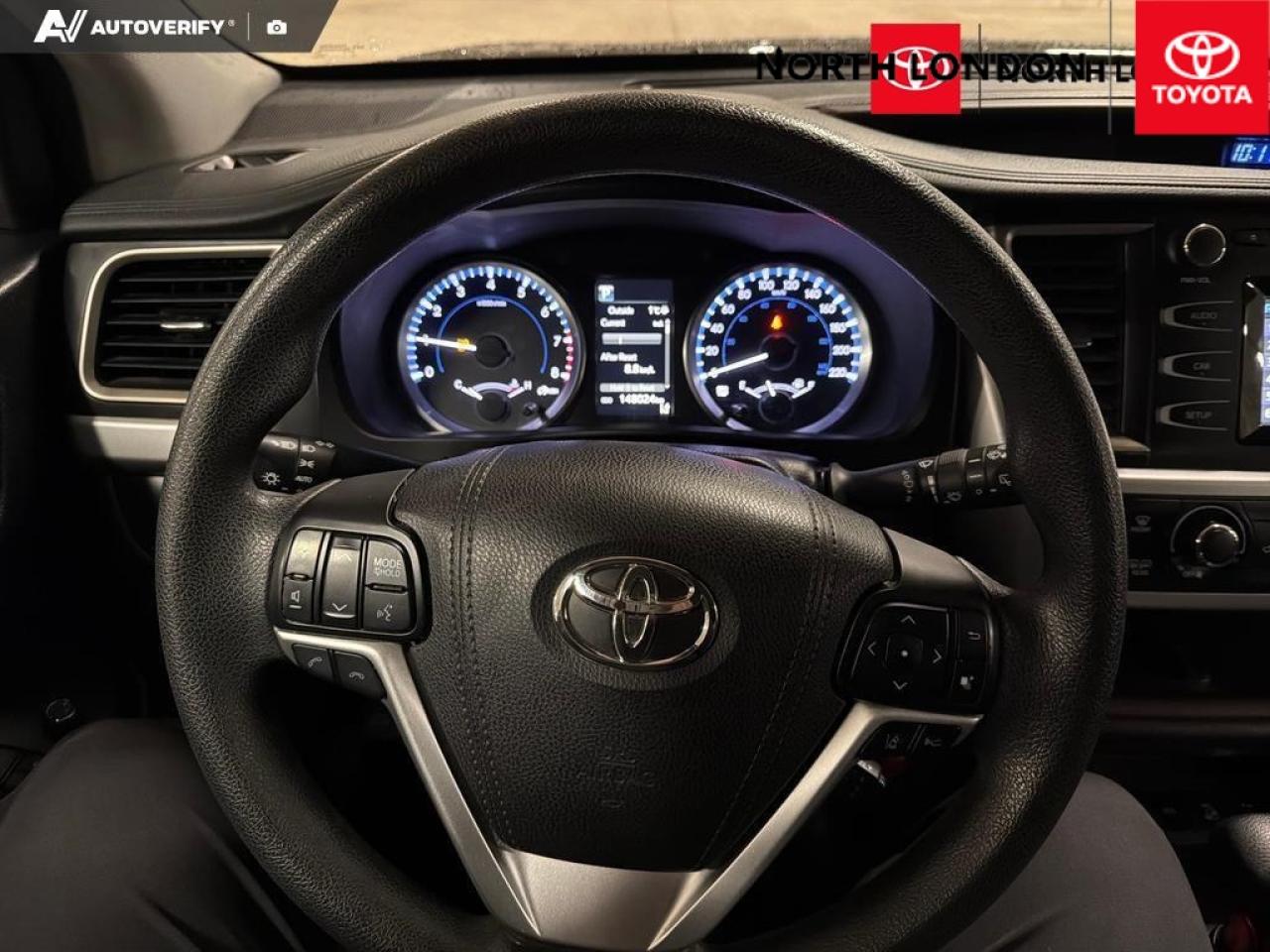 2017 Toyota Highlander  Photo