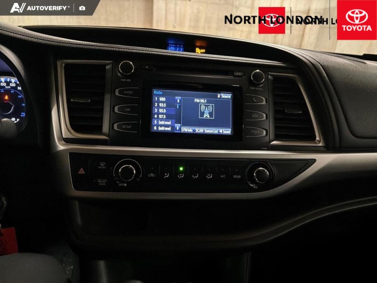 2017 Toyota Highlander  Photo