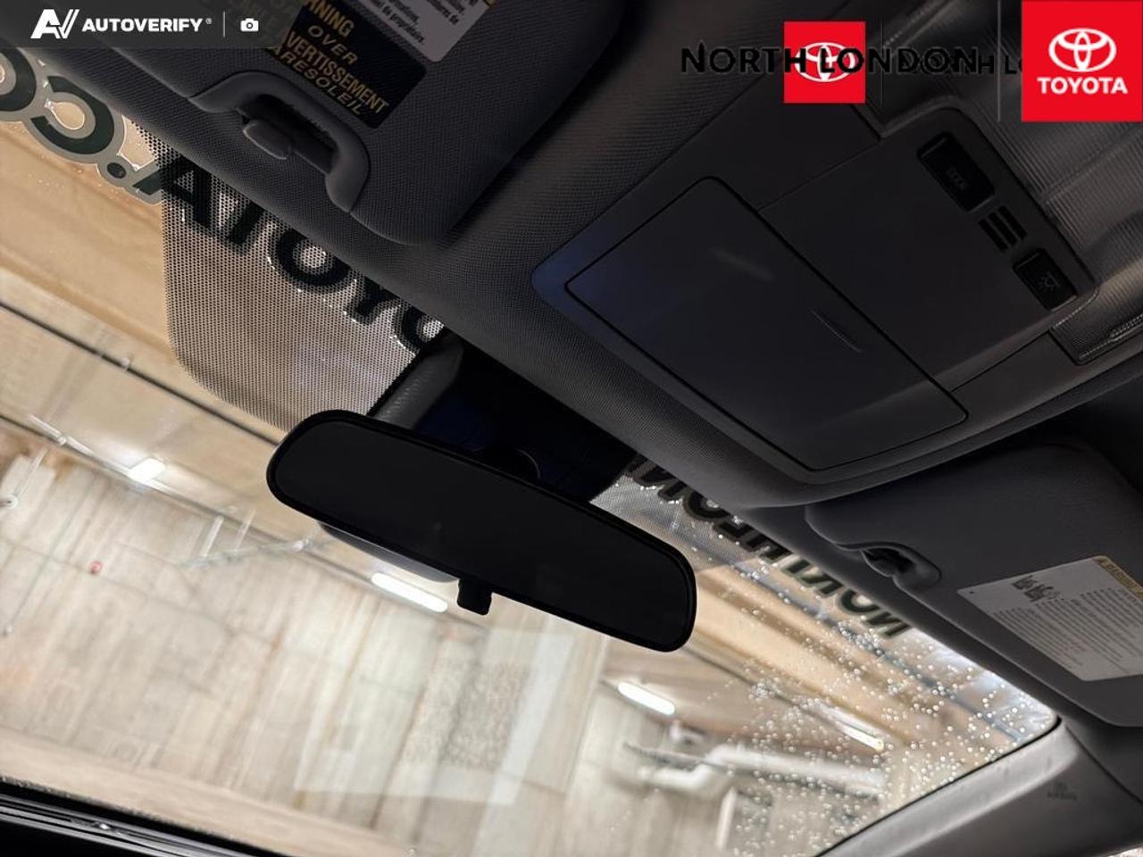 2017 Toyota Highlander  Photo