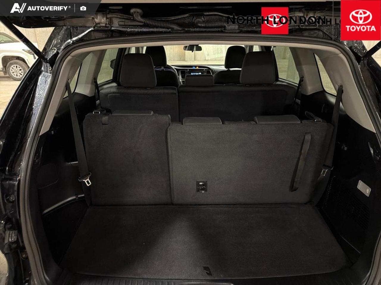 2017 Toyota Highlander  Photo