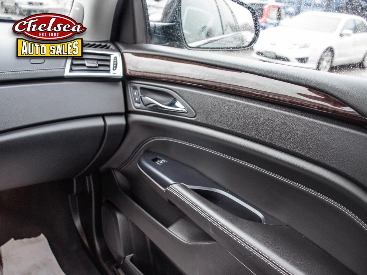 2014 Cadillac SRX Luxury Collection AWD Photo