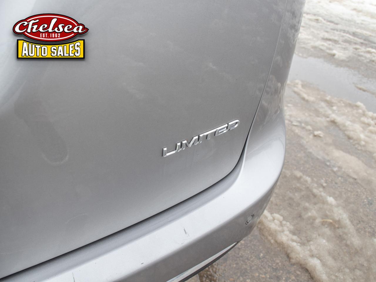 2017 Chrysler Pacifica Limited Photo