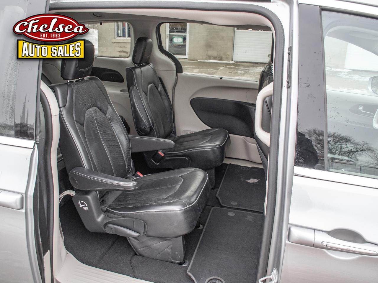 2017 Chrysler Pacifica Limited Photo