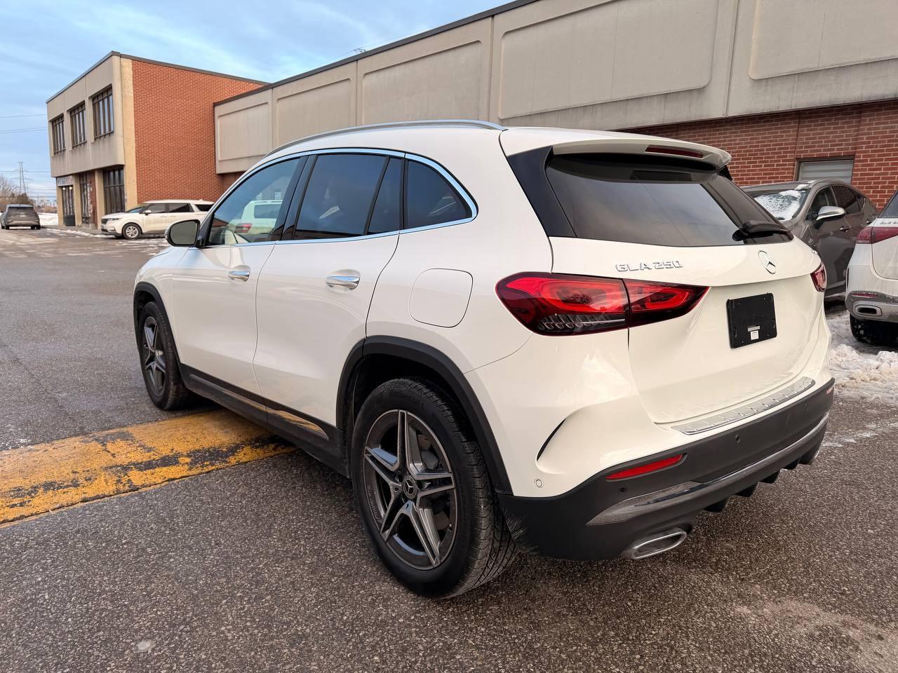 2022 Mercedes-Benz GLA-Class GLA 250 4MATIC SUV Photo