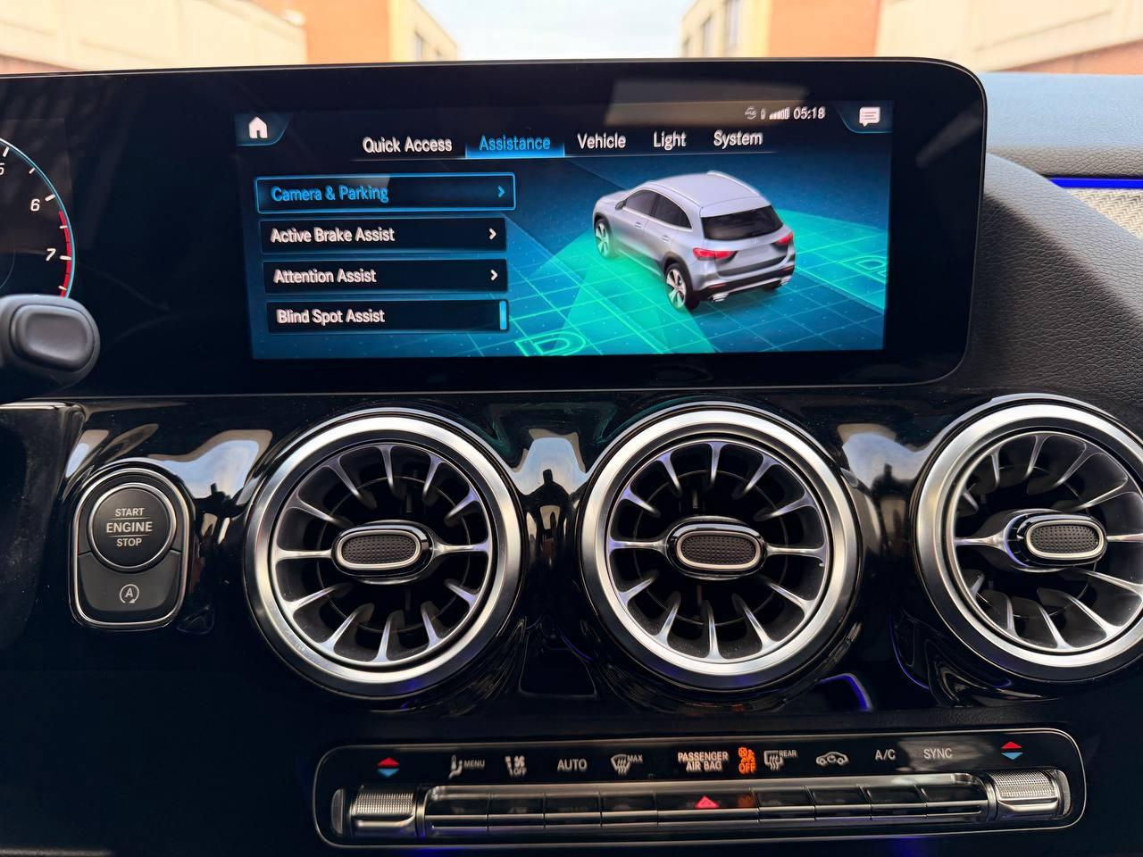 2022 Mercedes-Benz GLA-Class GLA 250 4MATIC SUV Photo