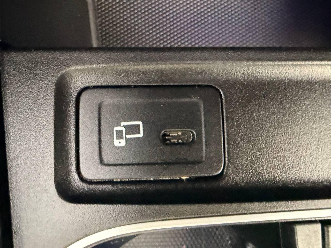 2022 Mercedes-Benz GLA-Class GLA 250 4MATIC SUV Photo