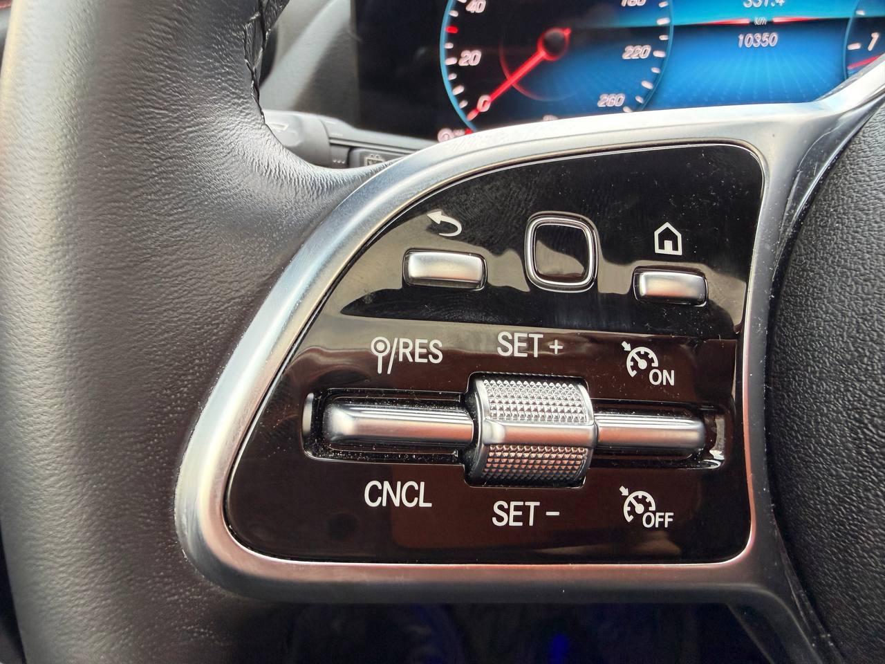 2022 Mercedes-Benz GLA-Class GLA 250 4MATIC SUV Photo