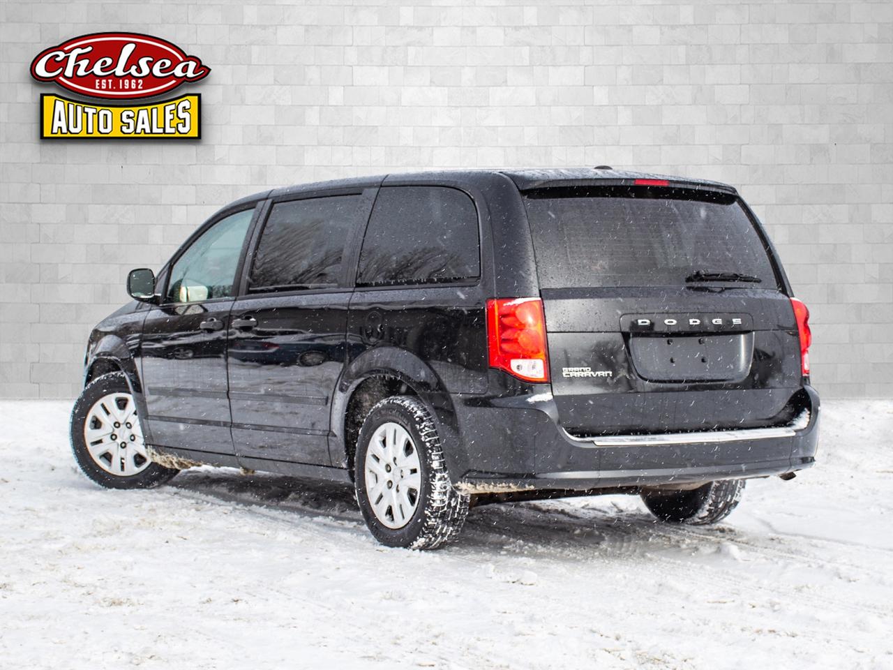 2015 Dodge Grand Caravan SE Photo4