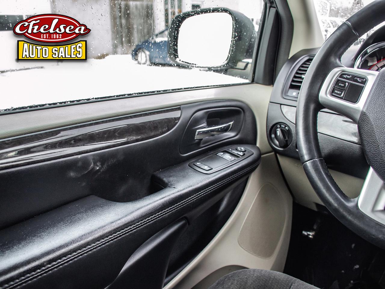 2015 Dodge Grand Caravan SE Photo