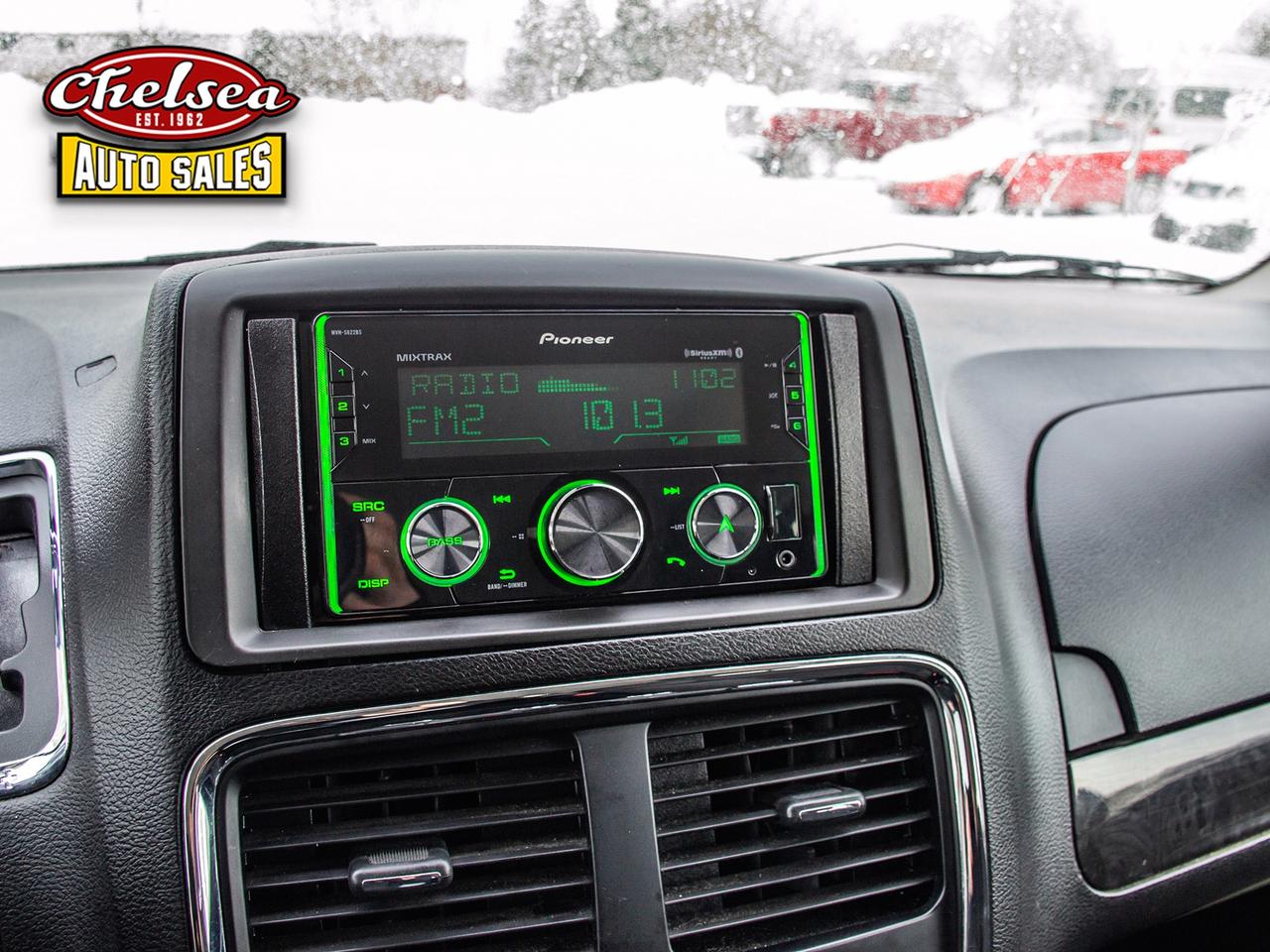 2015 Dodge Grand Caravan SE Photo