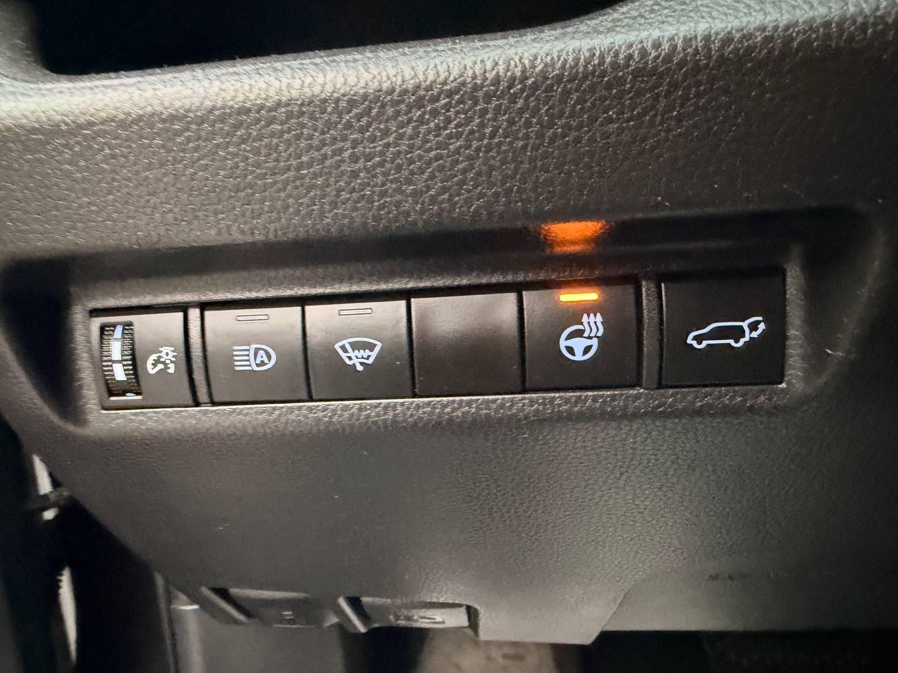 2022 Toyota RAV4 XLE AWD Photo