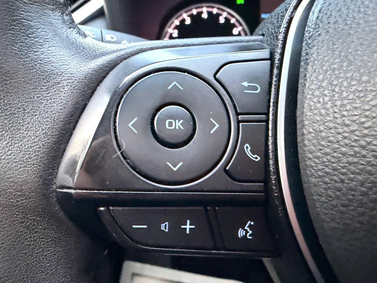 2022 Toyota RAV4 XLE AWD Photo