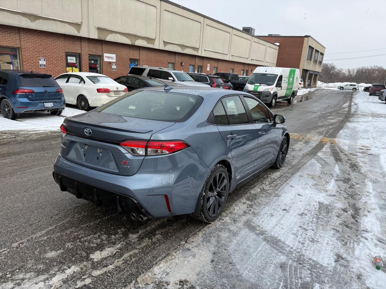 2025 Toyota Corolla Hybrid SE CVT AWD Photo