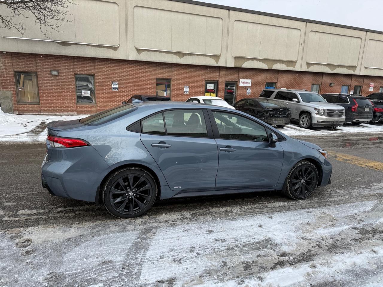 2025 Toyota Corolla Hybrid SE CVT AWD Photo