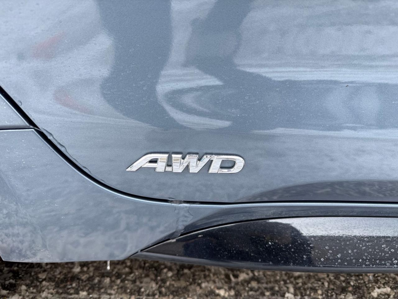 2025 Toyota Corolla Hybrid SE CVT AWD Photo