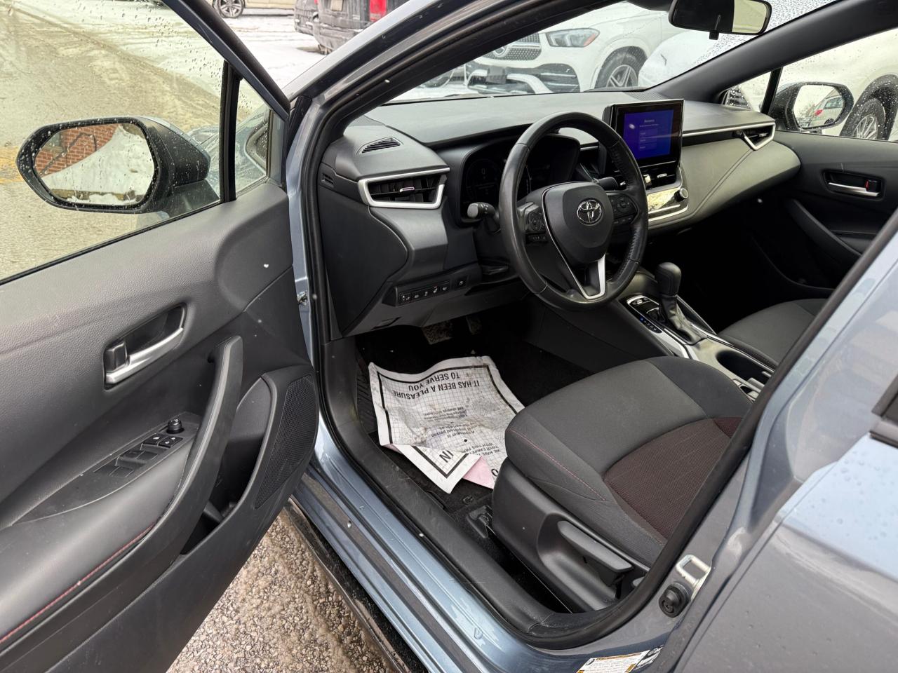 2025 Toyota Corolla Hybrid SE CVT AWD Photo