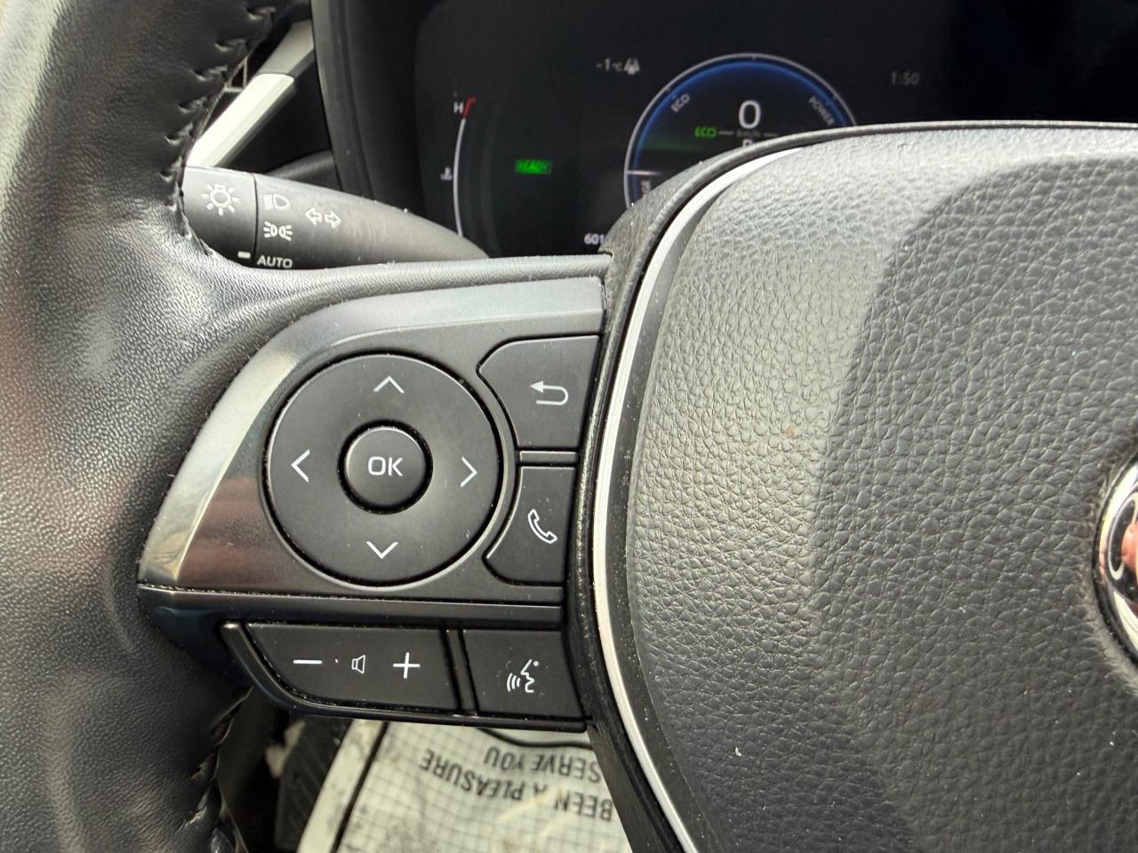 2025 Toyota Corolla Hybrid SE CVT AWD Photo