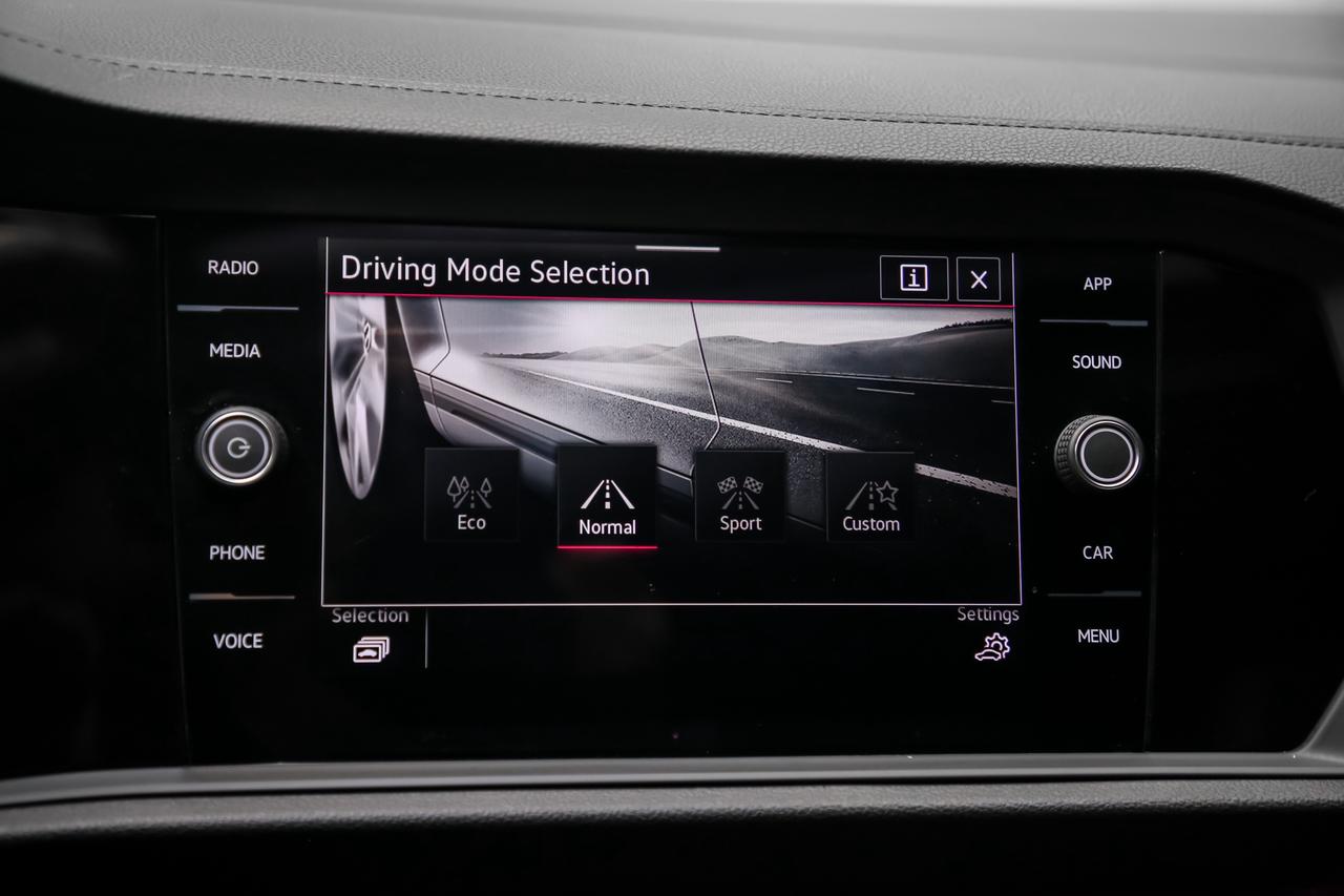 2023 Volkswagen Jetta COMFORTLINE SPORT 1OWNER NOACCIDENT LEATHER ROOF Photo