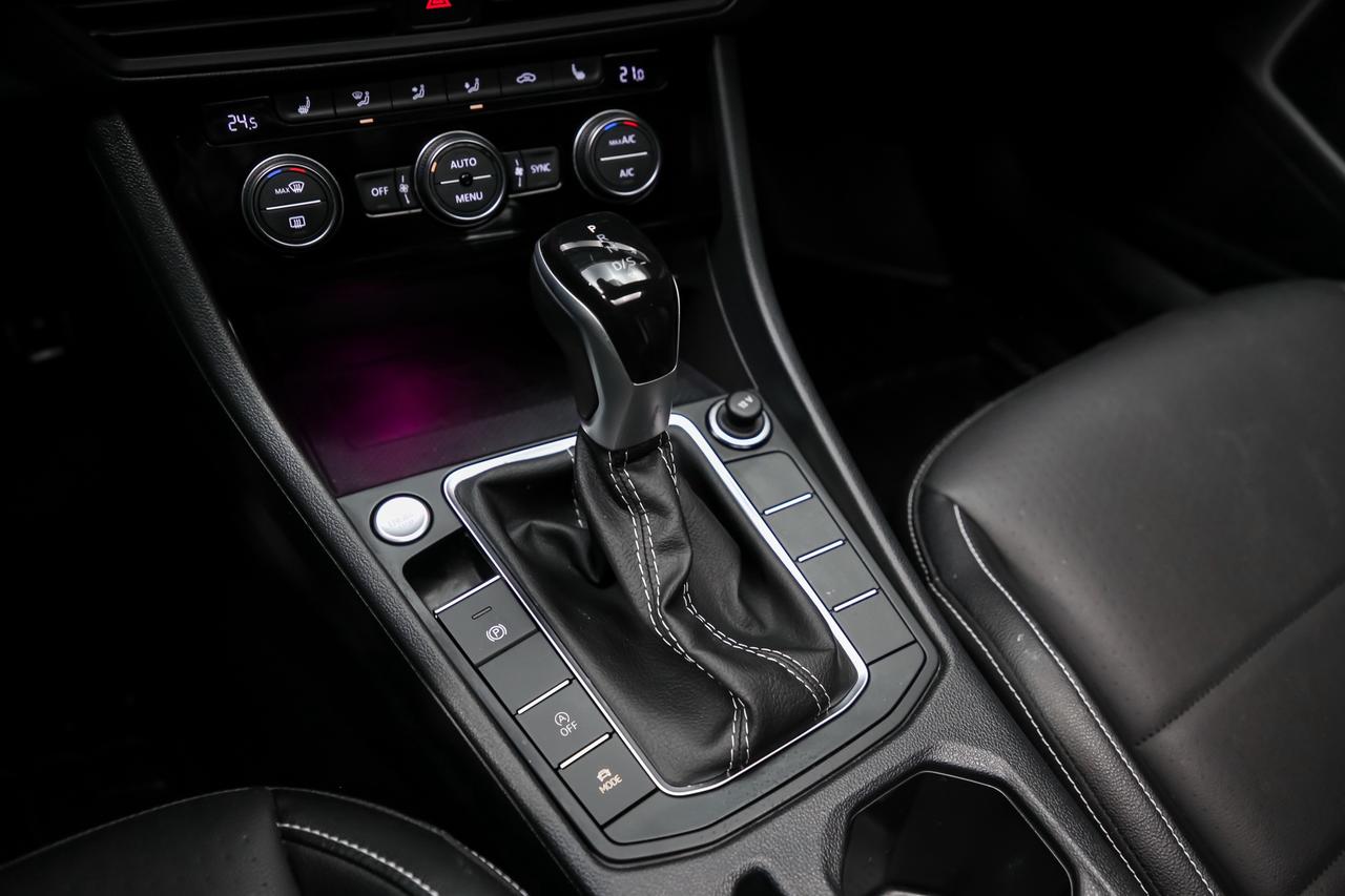 2023 Volkswagen Jetta COMFORTLINE SPORT 1OWNER NOACCIDENT LEATHER ROOF Photo