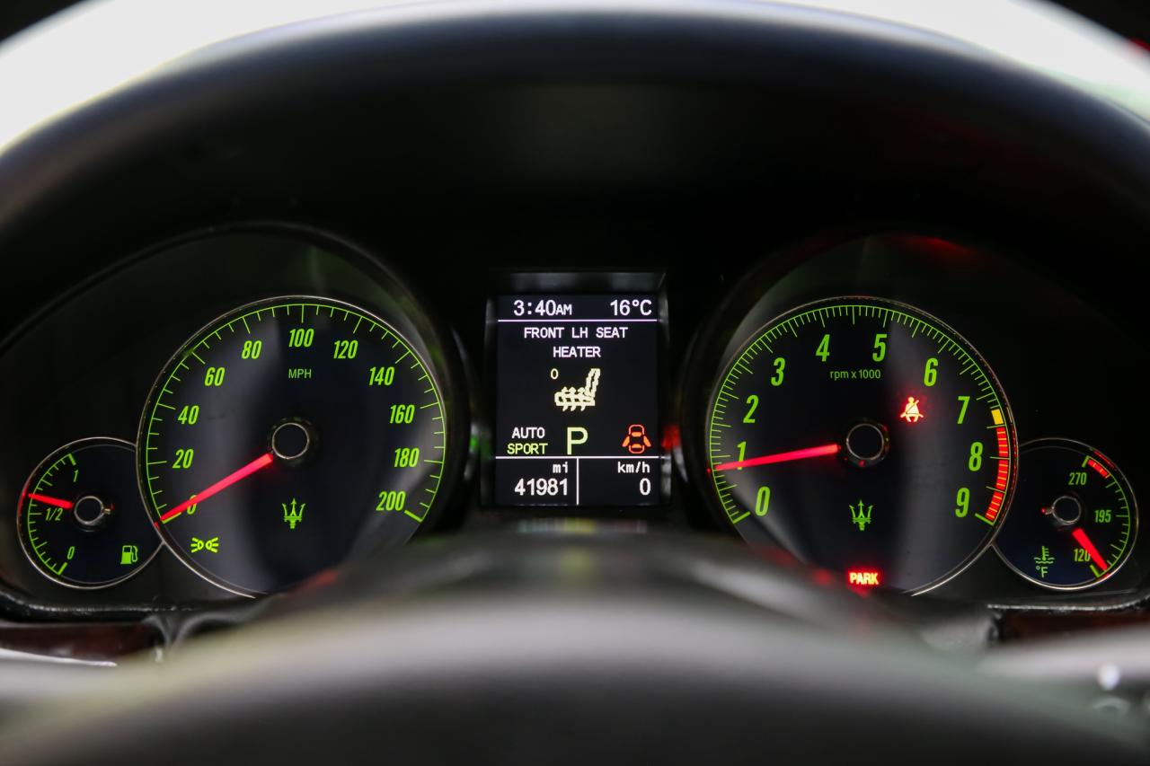 2015 Maserati GranTurismo SPORT COUPE 4.7 V8  BEIGEINT SPORTEXHAUST NAV BOSE Photo