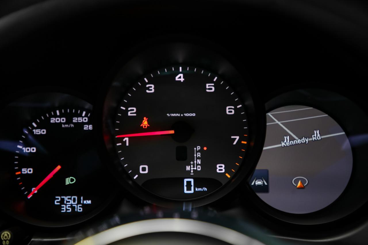 2020 Porsche Macan S PREMIUM PLUS AWD NOACCIDNT LOWKMS PDLS+ REDINT Photo