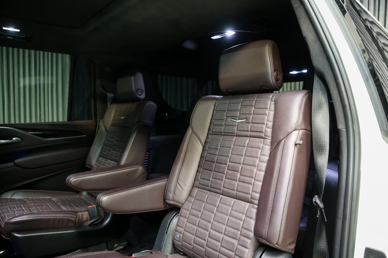 2022 Cadillac Escalade ESV SPORT PLATINUM 4WD REAR.TV NOACCIDENT SERV.REC Photo