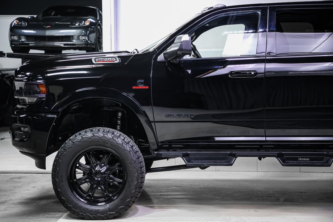 2022 RAM 2500 LARAMIE CREW CAB 6.7L CUMMINS NIGHT EDITION 4X4 Photo