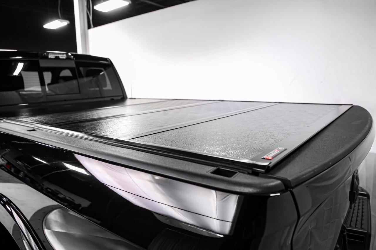 2022 RAM 2500 LARAMIE CREW CAB 6.7L CUMMINS NIGHT EDITION 4X4 Photo