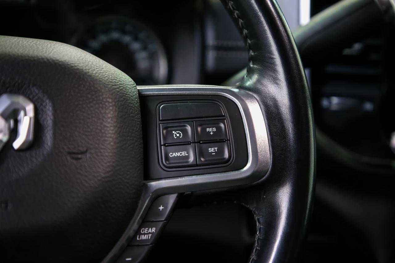 2022 RAM 2500 LARAMIE CREW CAB 6.7L CUMMINS NIGHT EDITION 4X4 Photo