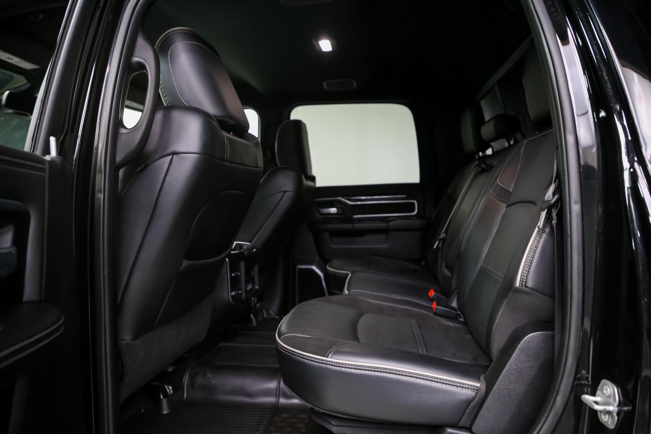 2022 RAM 2500 LARAMIE CREW CAB 6.7L CUMMINS NIGHT EDITION 4X4 Photo