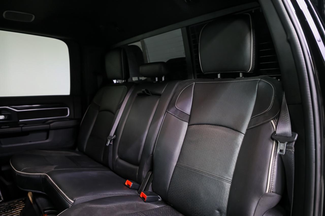 2022 RAM 2500 LARAMIE CREW CAB 6.7L CUMMINS NIGHT EDITION 4X4 Photo