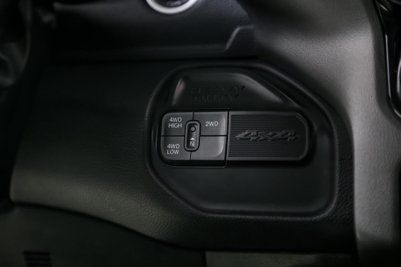 2022 RAM 2500 LARAMIE CREW CAB 6.7L CUMMINS NIGHT EDITION 4X4 Photo