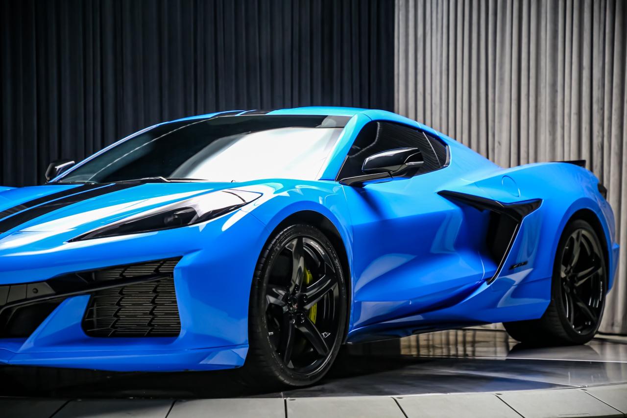 2023 Chevrolet Corvette Z06 COUPE 3LZ 670HP CARBONWHEELS CERAMICBRAKE LIFT Photo