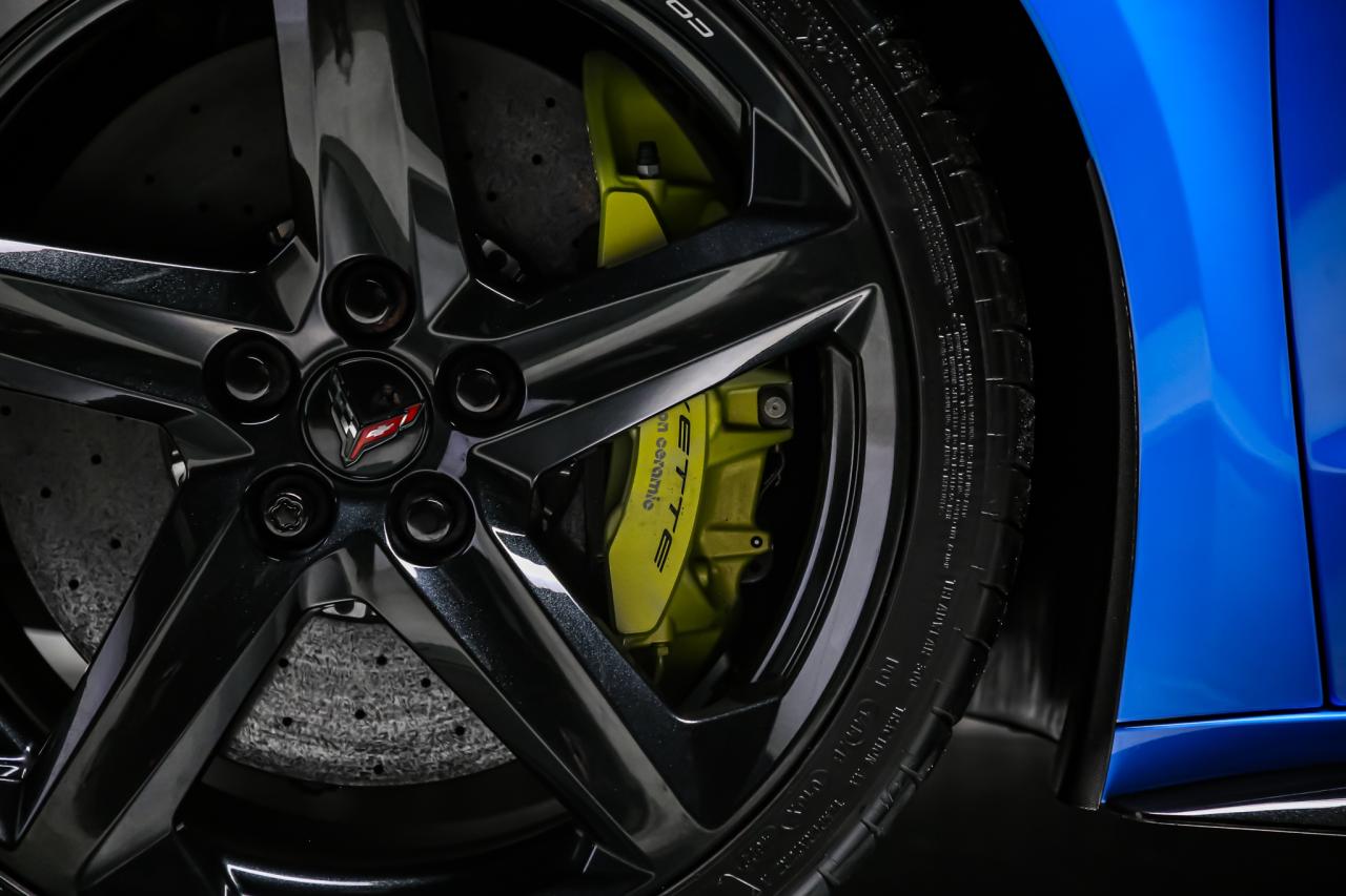 2023 Chevrolet Corvette Z06 COUPE 3LZ 670HP CARBONWHEELS CERAMICBRAKE LIFT Photo