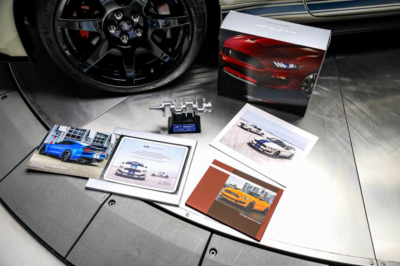 2020 Ford Mustang SHELBY GT350R HERITAGE EDITION 5.2L V8  RARE LOWKM Photo