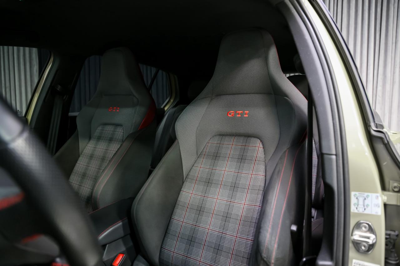 2023 Volkswagen Golf GTI 40TH ANNIVERSARY MANUAL  NOACCIDENT RARE SERV.RECS Photo