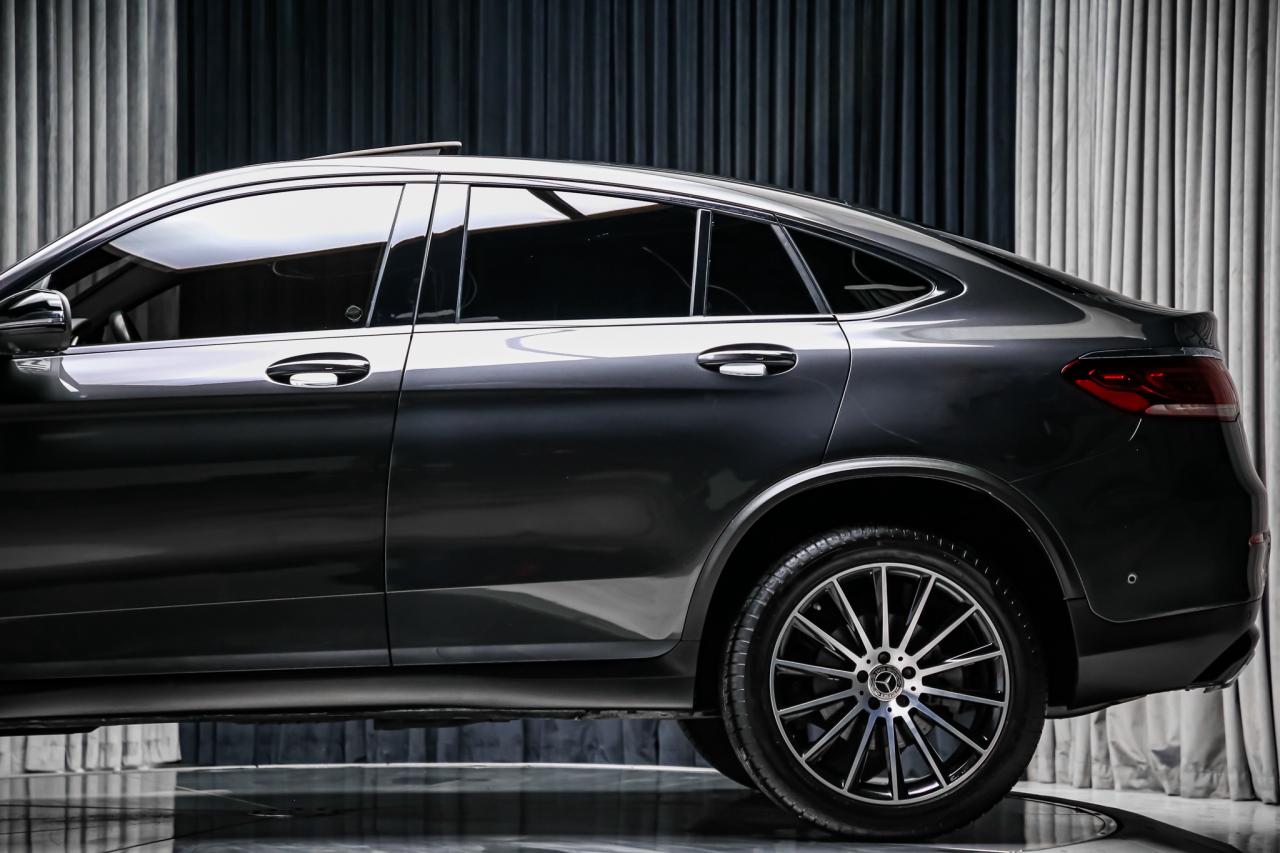 2020 Mercedes-Benz GLC 300 4MATIC COUPE AMG LINE LOADED NOACCIDNT NITEPKG Photo