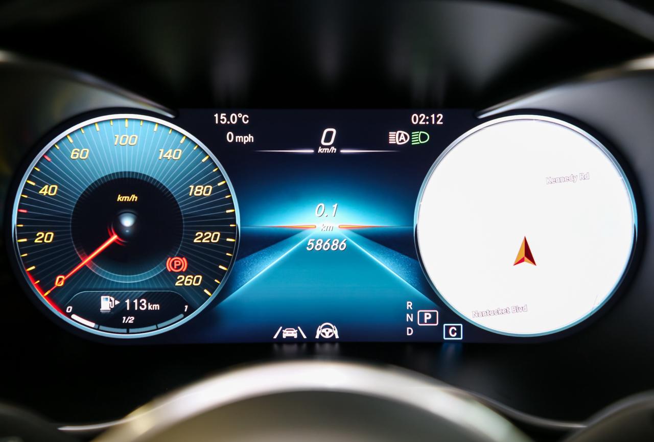 2020 Mercedes-Benz GLC 300 4MATIC COUPE AMG LINE LOADED NOACCIDNT NITEPKG Photo