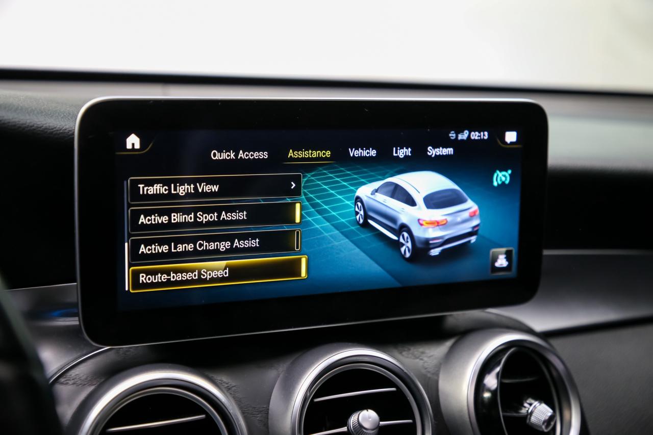 2020 Mercedes-Benz GLC 300 4MATIC COUPE AMG LINE LOADED NOACCIDNT NITEPKG Photo