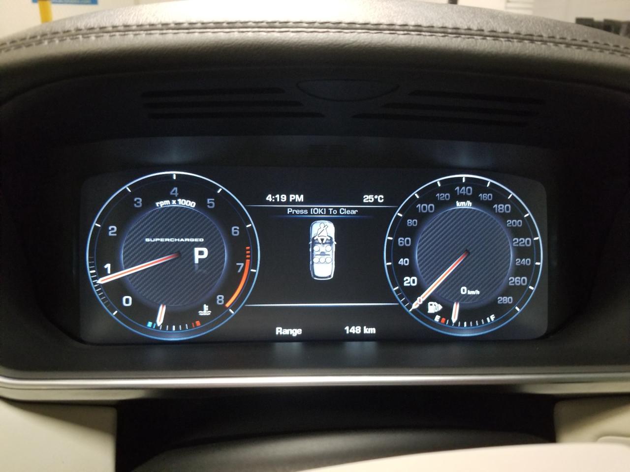 2016 Land Rover Range Rover 5.0L V8 Supercharged 4dr 4x4 Photo