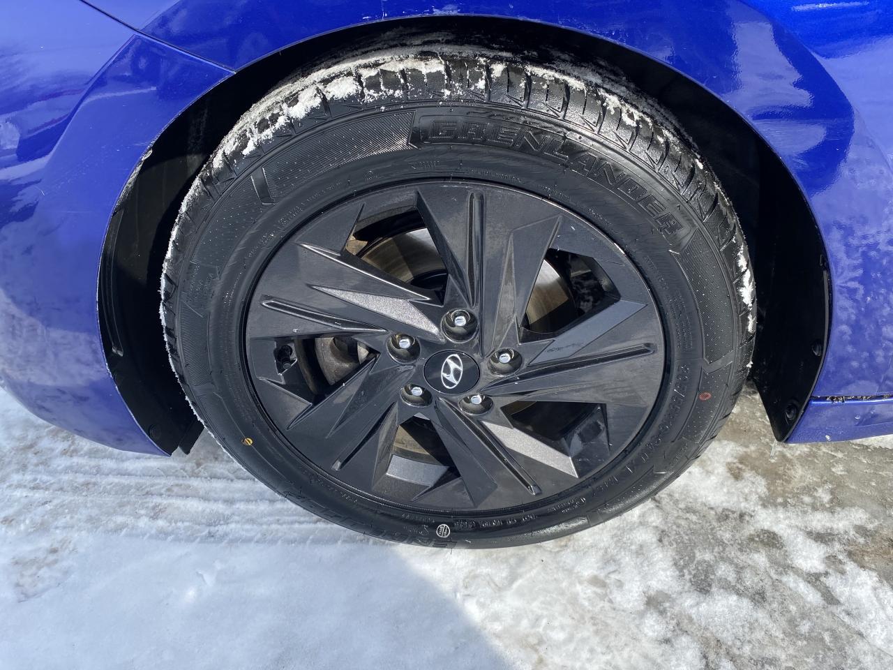 2019 Hyundai Elantra Preferred Auto w-Sun & Safety Package Photo