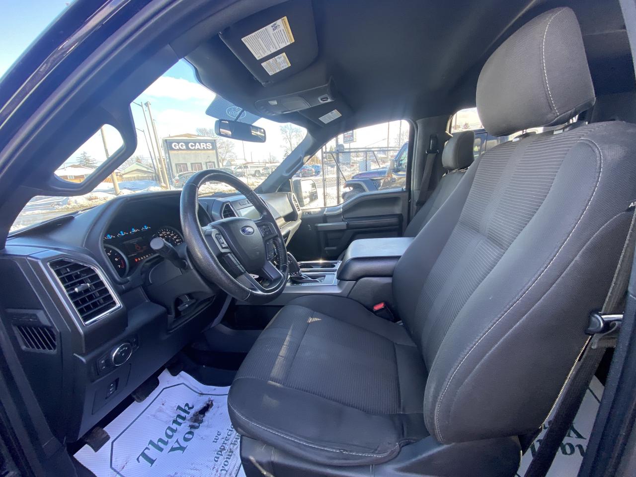 2016 Ford F-150 4WD SuperCrew 145  XLT Photo4